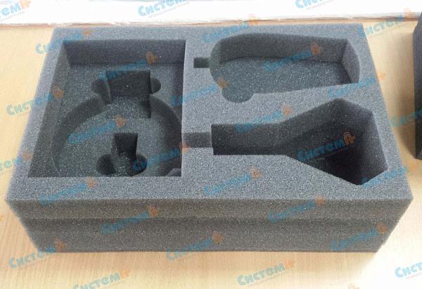 Ложемент для медицинского прибора из поролона Ложемент для медицинского прибора из поролона